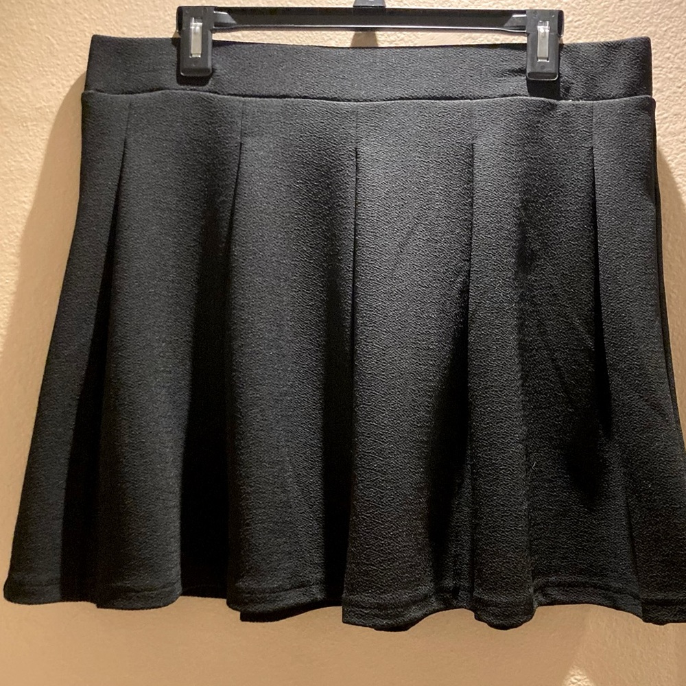Black Skater Style Pleated Skirt